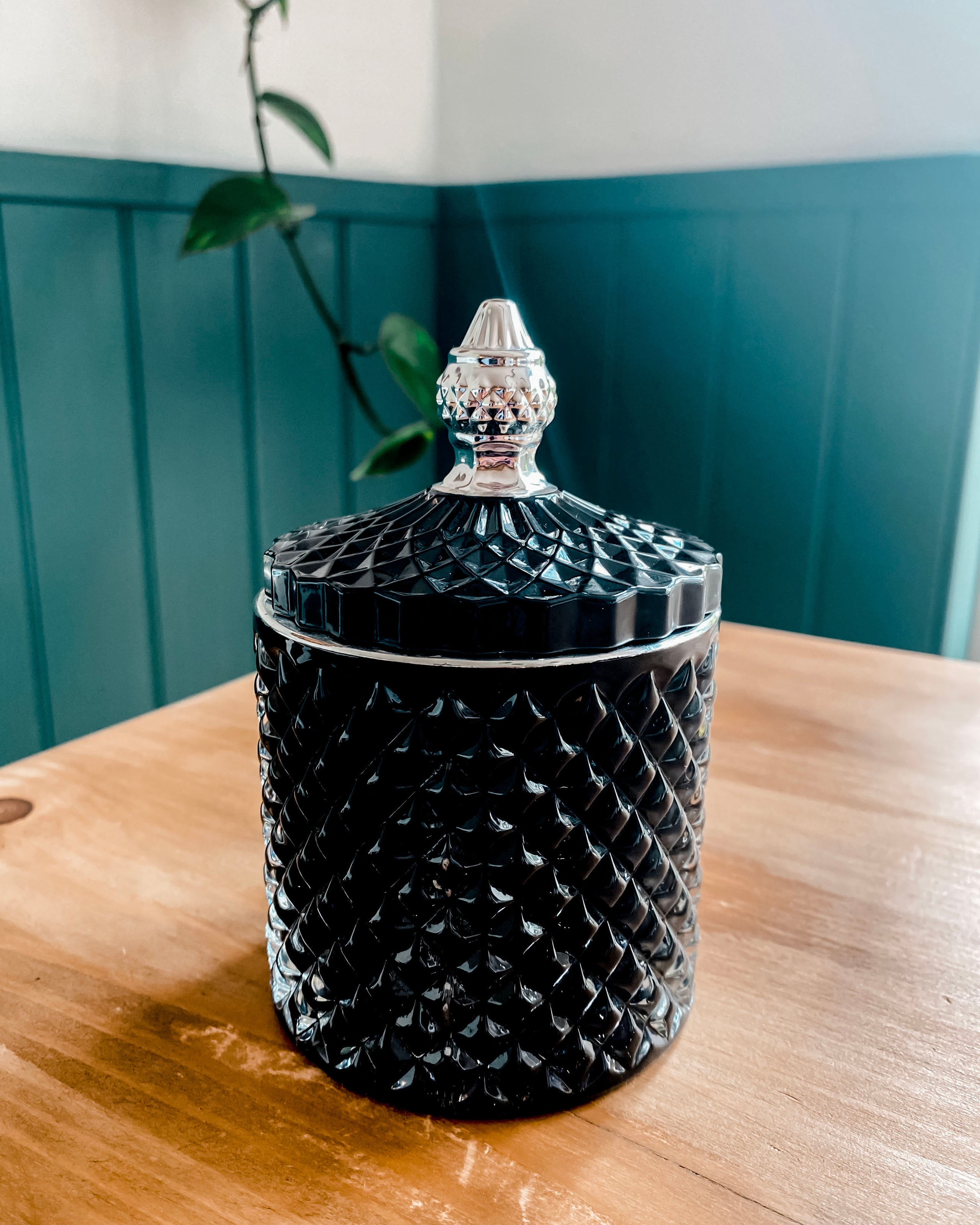 Black Luxury Candle Vessel With Lid